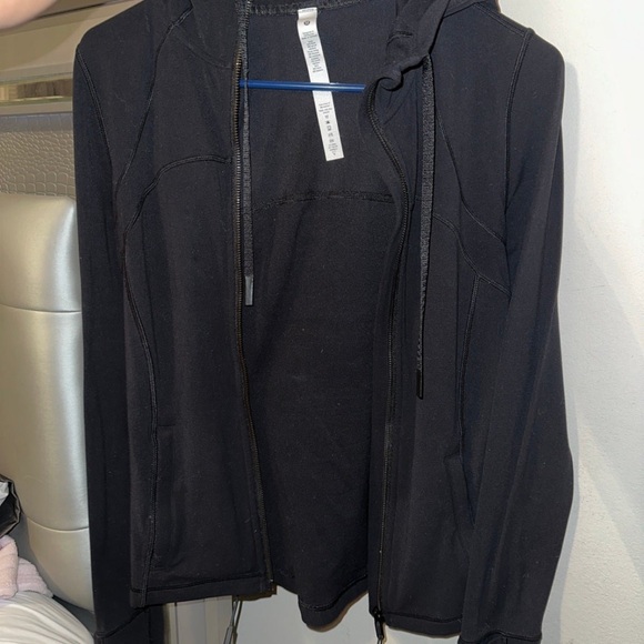 LULULEMON hooded mesh vent define jacket 6 - Picture 3 of 4